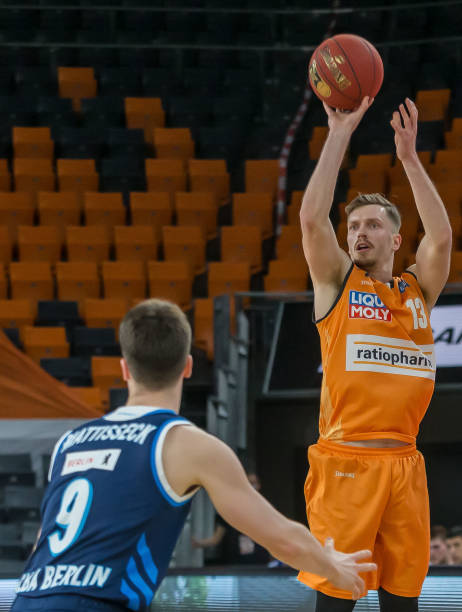 更偏向SE 更偏向SE