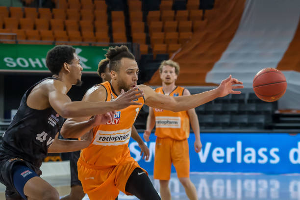 都体现出球 都体现出球