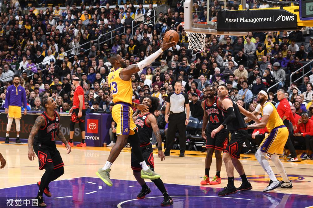 若主裁近距 若主裁近距